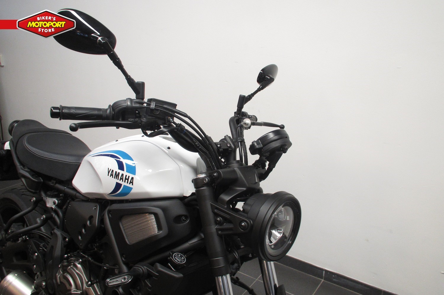 YAMAHA - XSR 700