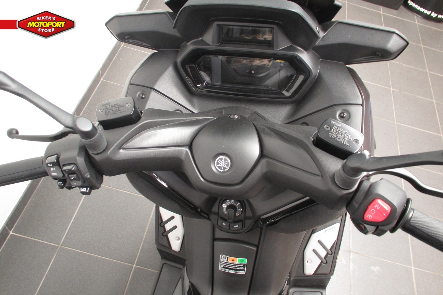YAMAHA - X-MAX 300 TECH MAX