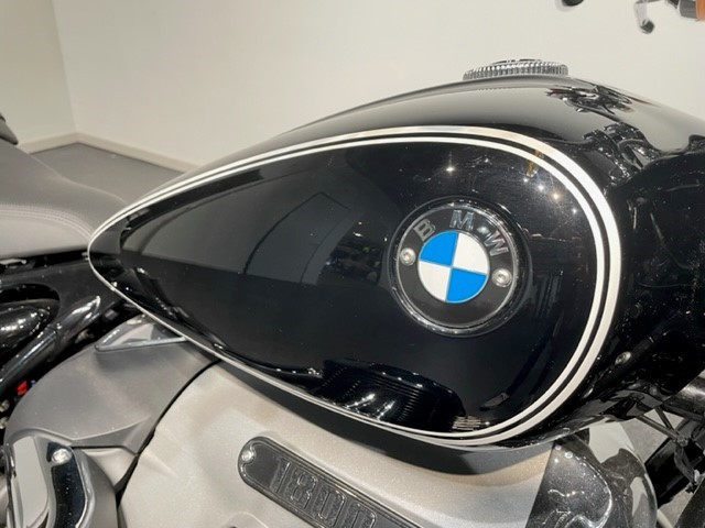 BMW - R 18