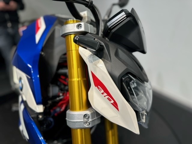 BMW - G 310 R