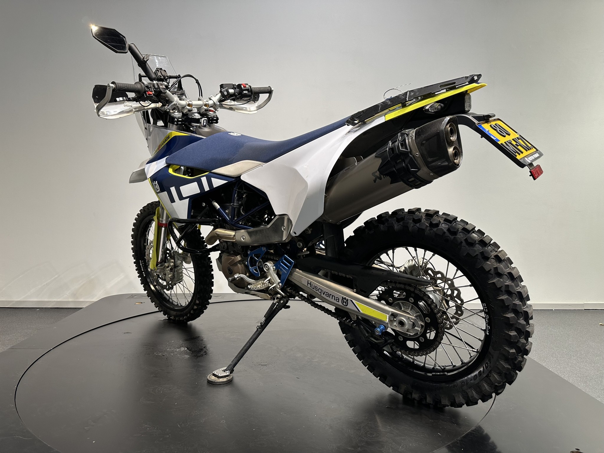 HUSQVARNA - 701 Enduro