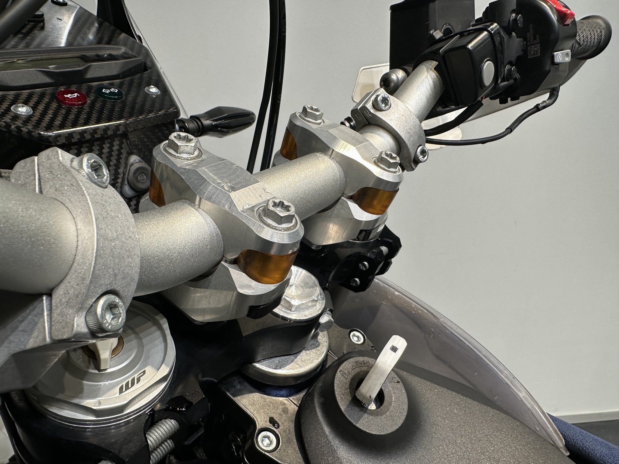 HUSQVARNA - 701 Enduro