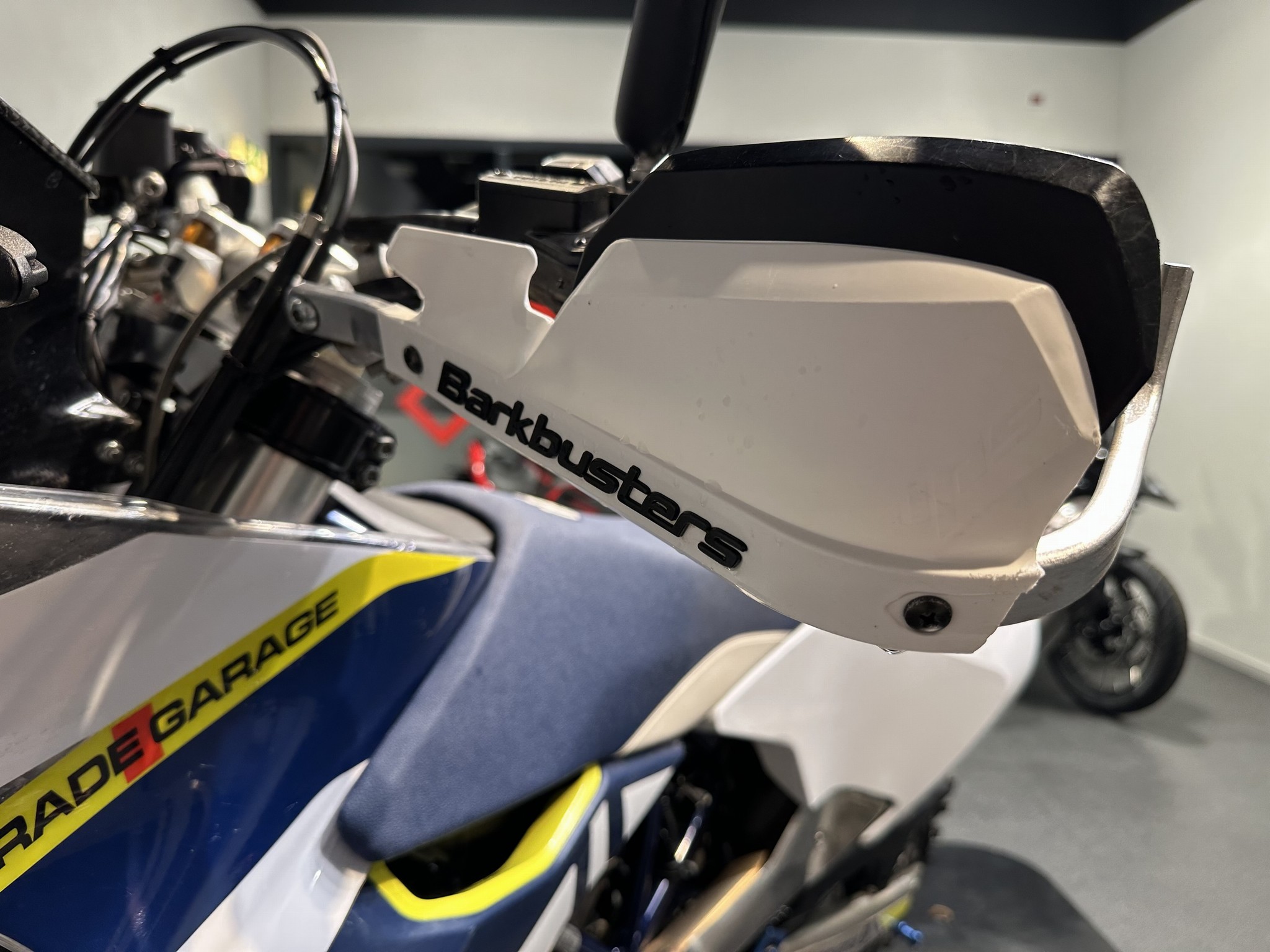 HUSQVARNA - 701 Enduro