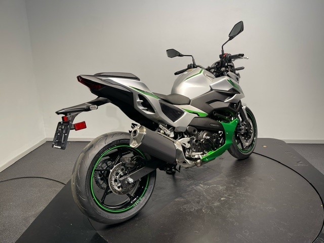 KAWASAKI - Z7 Hybrid