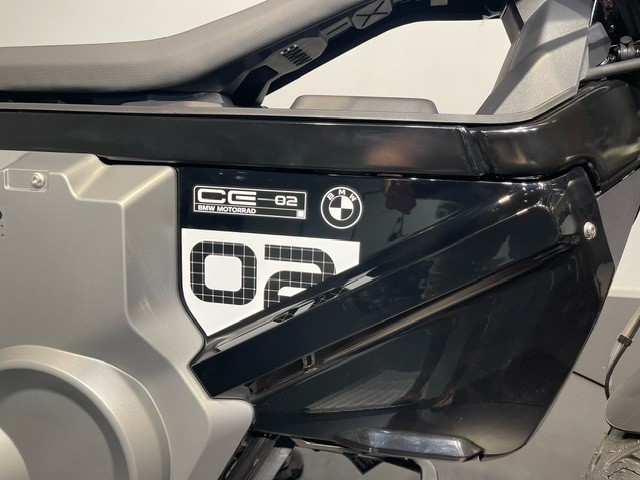 BMW - CE 02