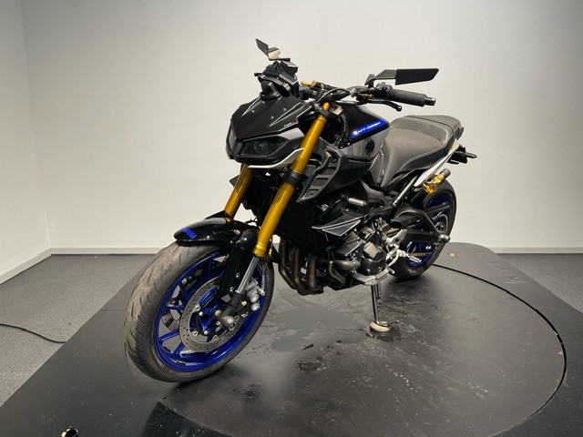 YAMAHA - MT-09 SP