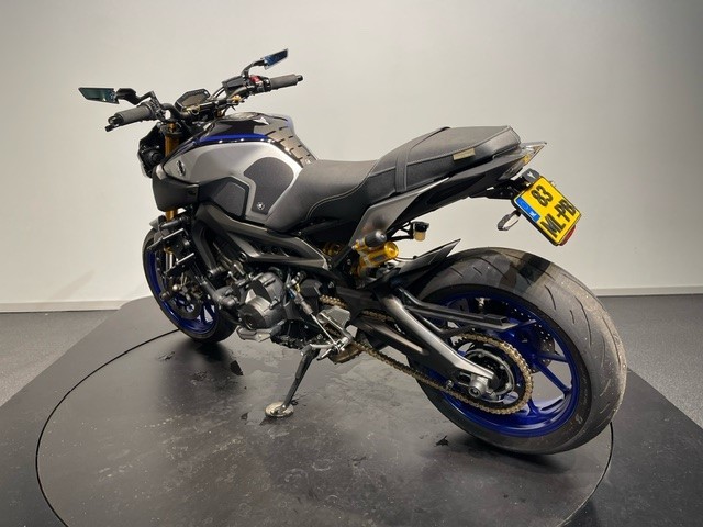 YAMAHA - MT-09 SP