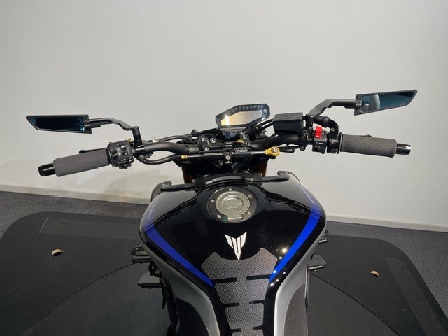YAMAHA - MT-09 SP