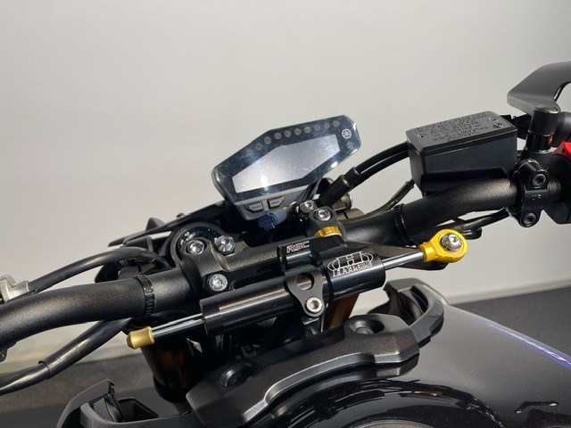 YAMAHA - MT-09 SP