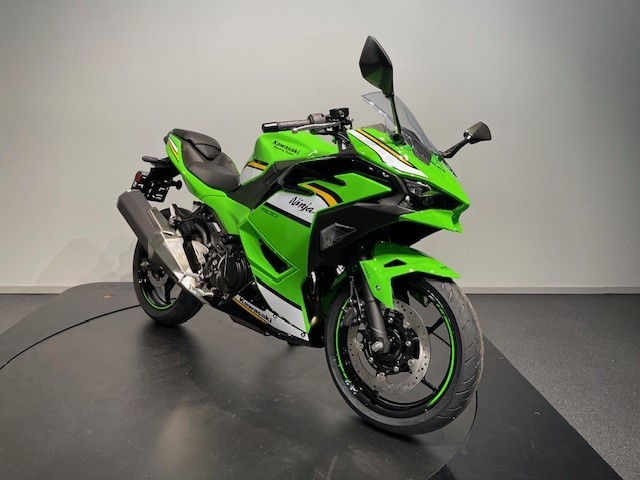 KAWASAKI - Ninja 500 SE