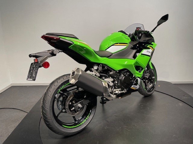 KAWASAKI - Ninja 500 SE