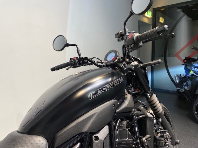 KAWASAKI - Eliminator 500 SE