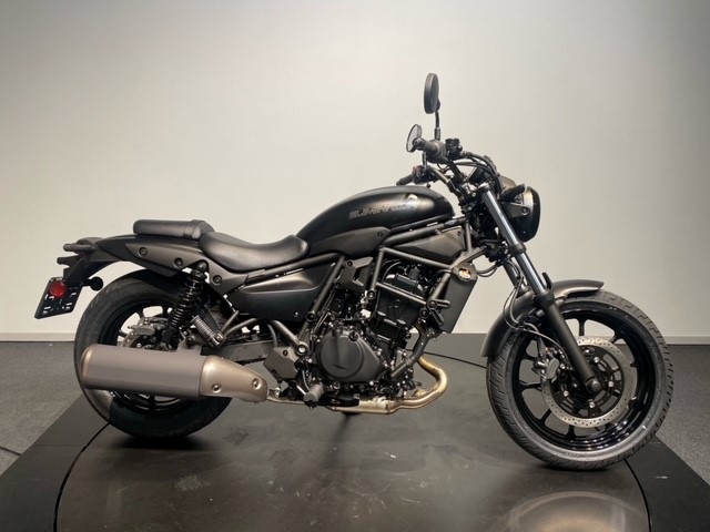KAWASAKI - Eliminator 500