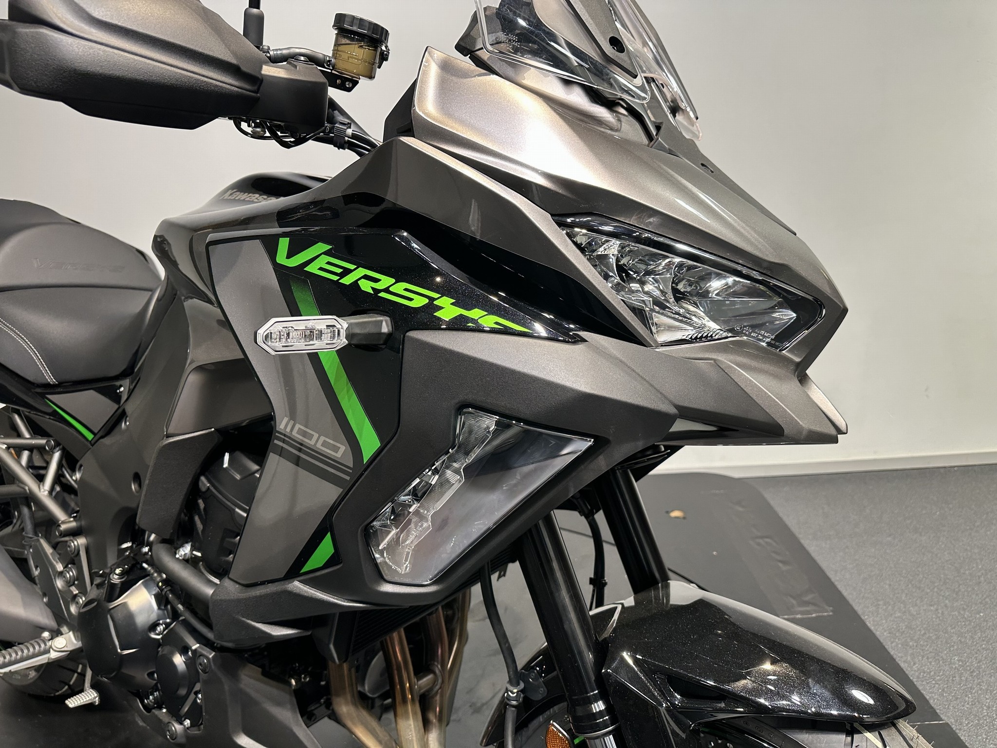 KAWASAKI - Versys 1100 S