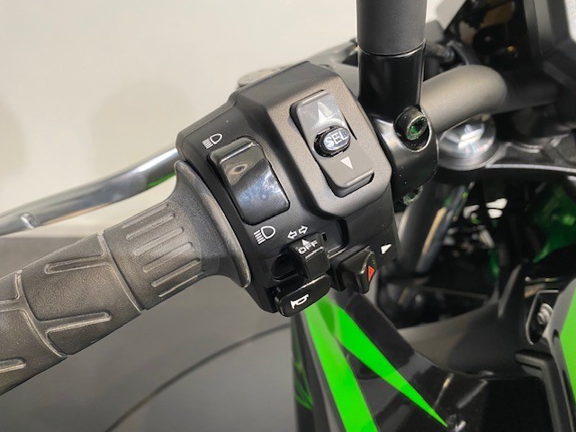 KAWASAKI - Z650