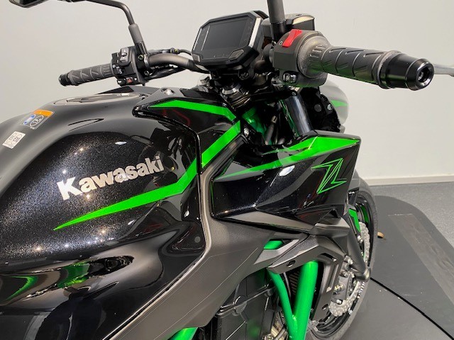 KAWASAKI - Z650