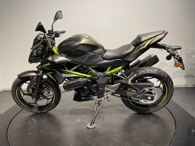 KAWASAKI - Z125