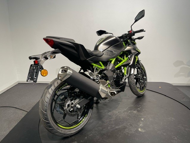 KAWASAKI - Z125