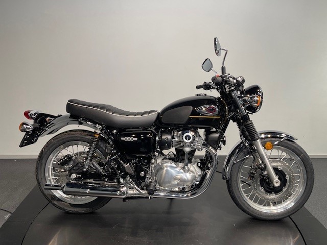 KAWASAKI - W800