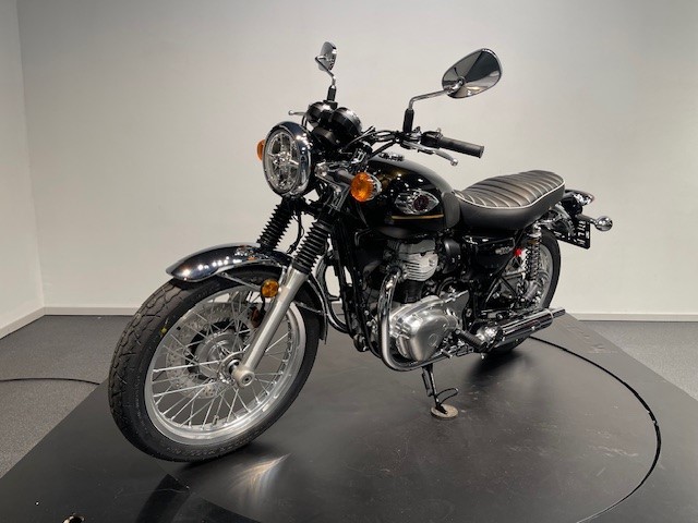 KAWASAKI - W800