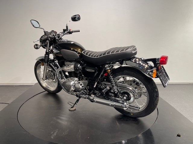 KAWASAKI - W800