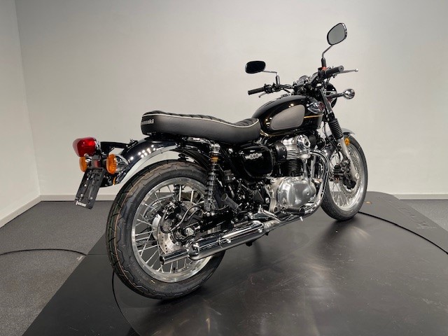 KAWASAKI - W800