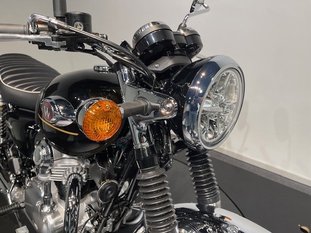 KAWASAKI - W800