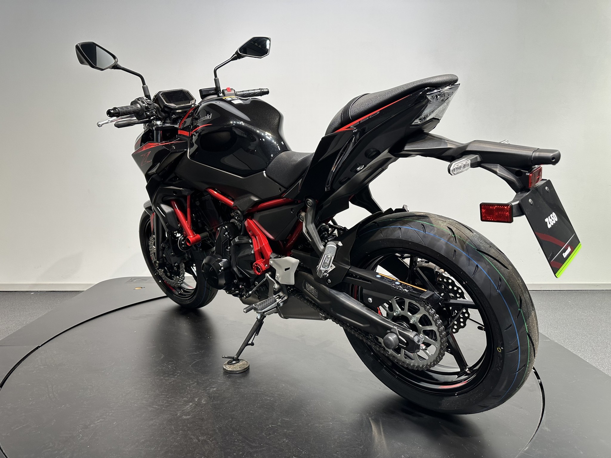 KAWASAKI - Z650