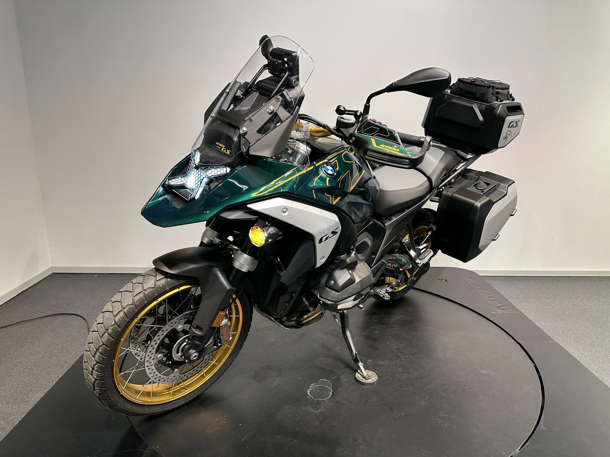 BMW - R 1300 GS