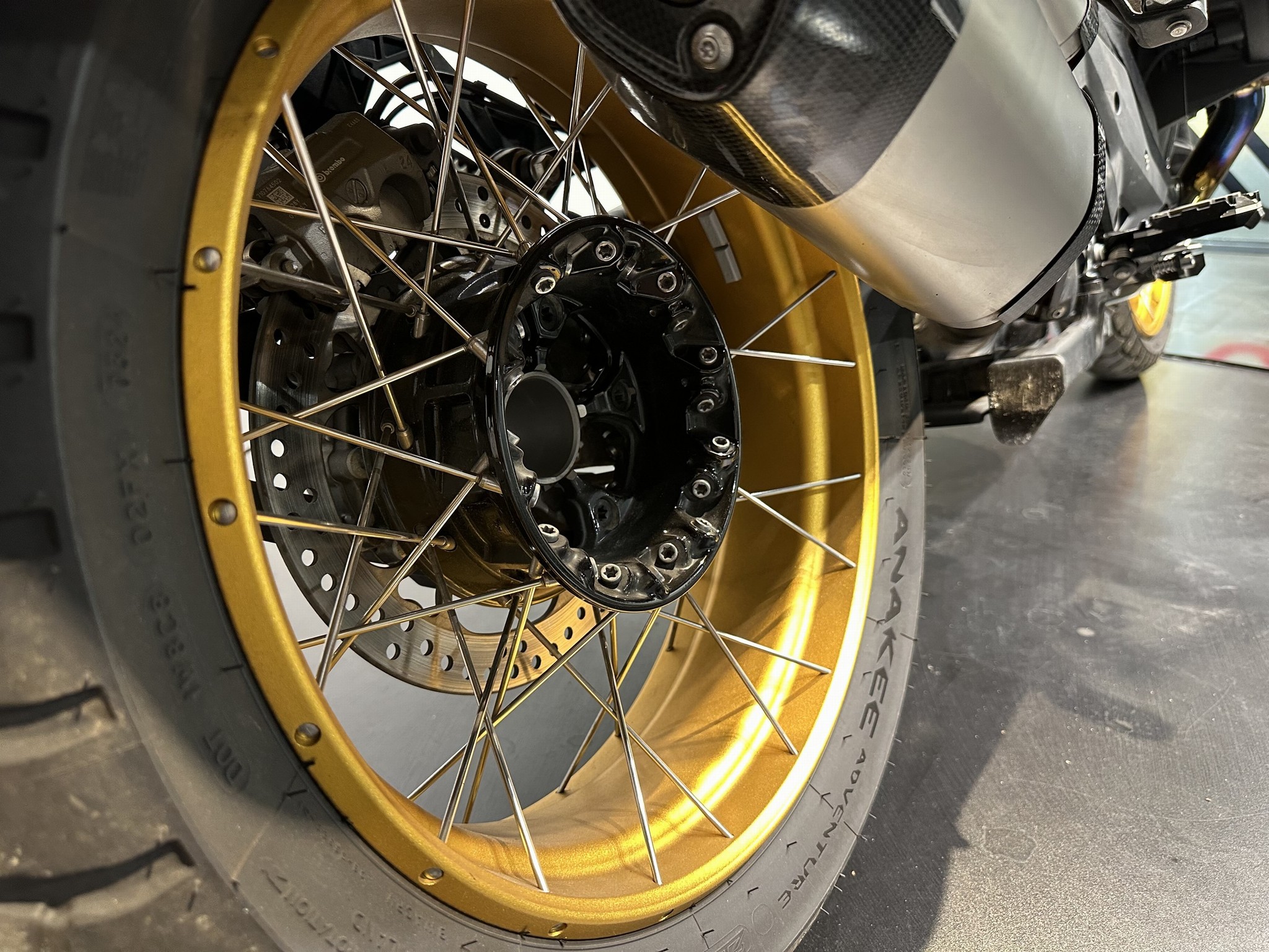 BMW - R 1300 GS