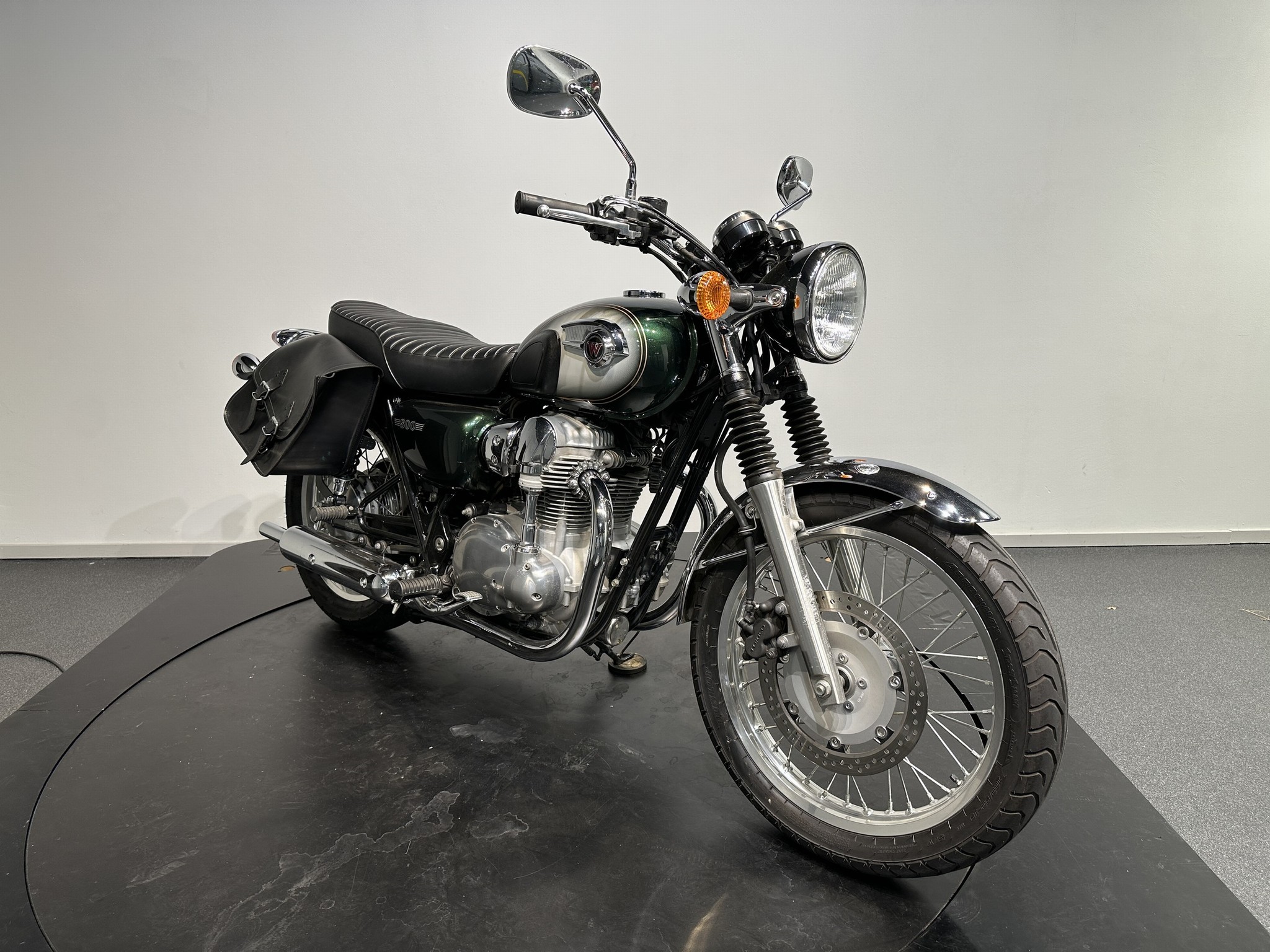 KAWASAKI - W800
