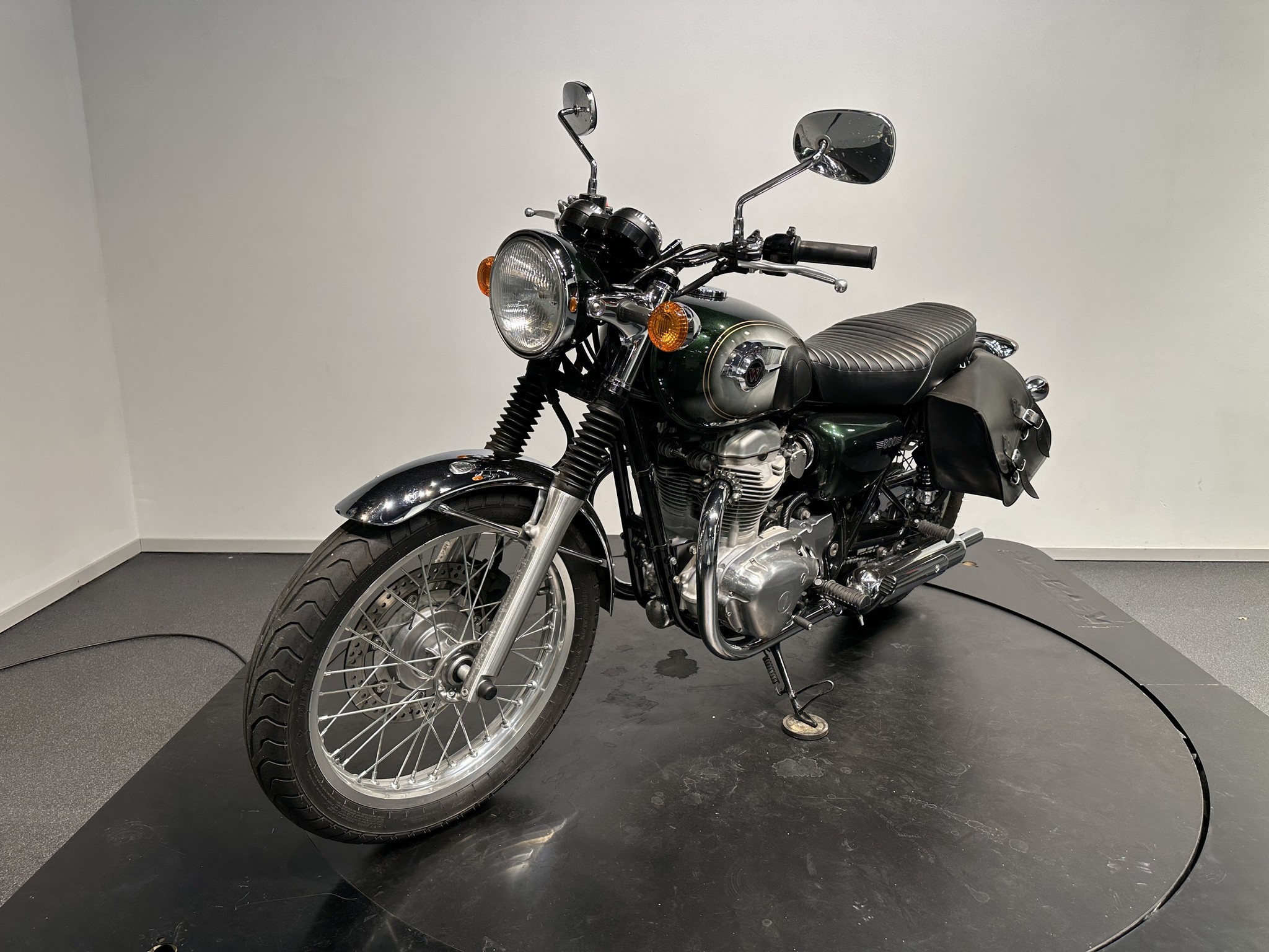 KAWASAKI - W800