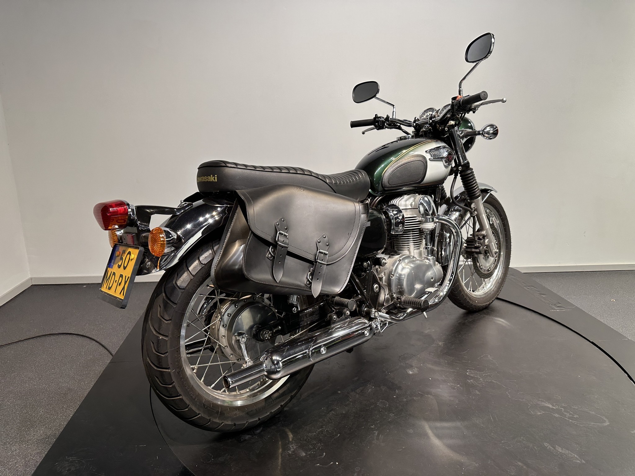 KAWASAKI - W800