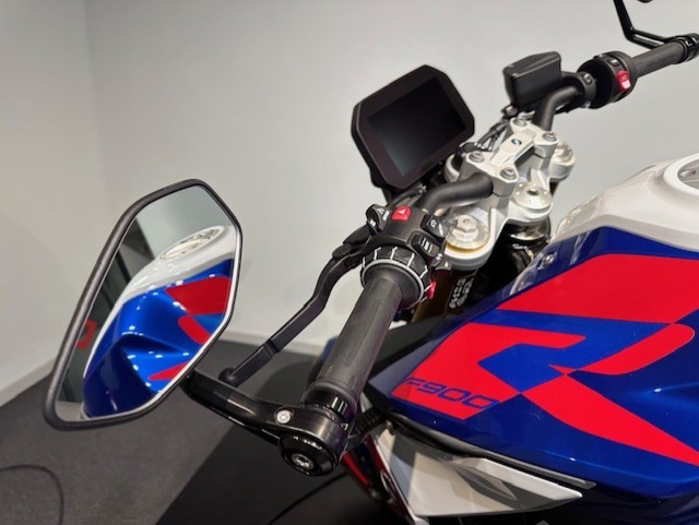 BMW - F 900 R