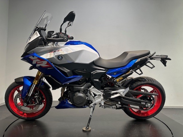 BMW - F 900 XR