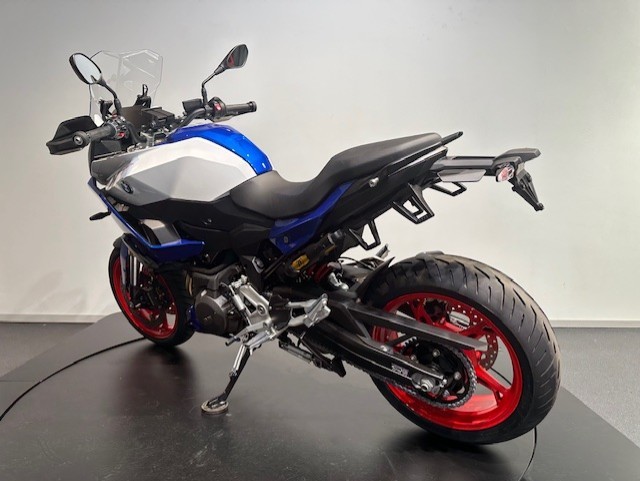 BMW - F 900 XR