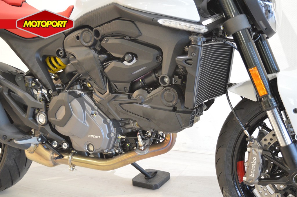 DUCATI - MONSTER