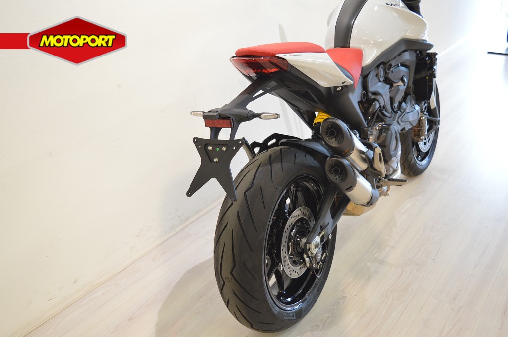 DUCATI - MONSTER