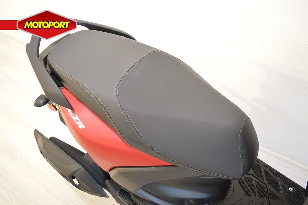 YAMAHA - RayZR