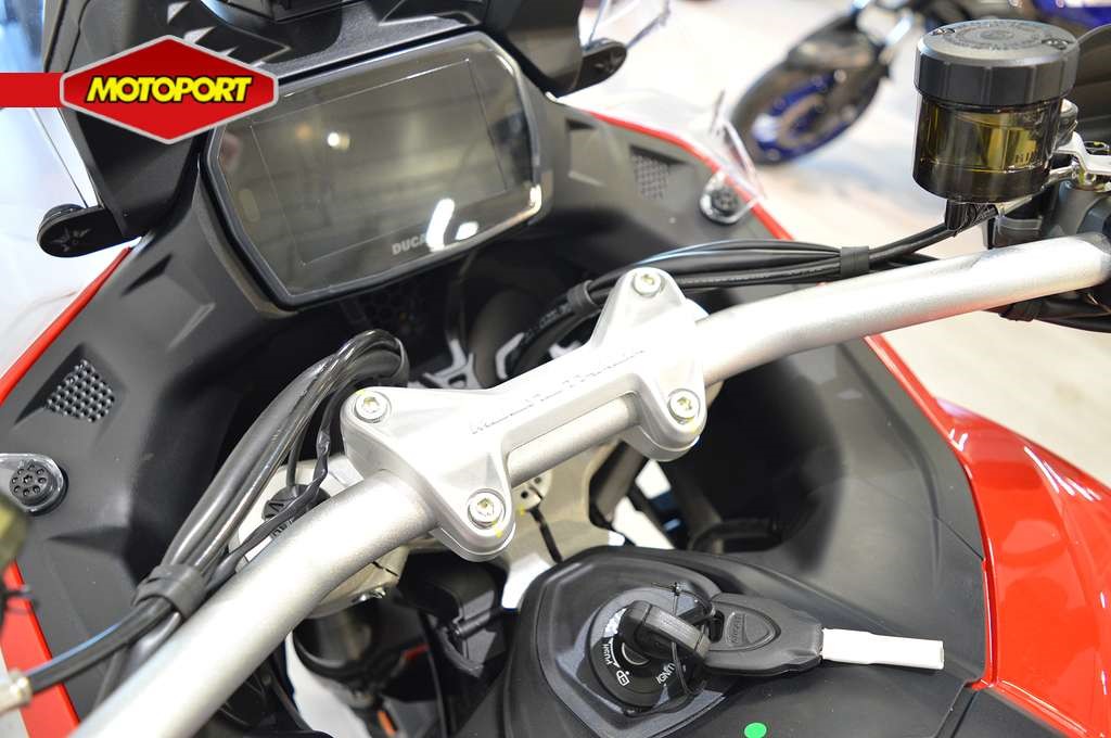 DUCATI - MULTISTRADA V2 S