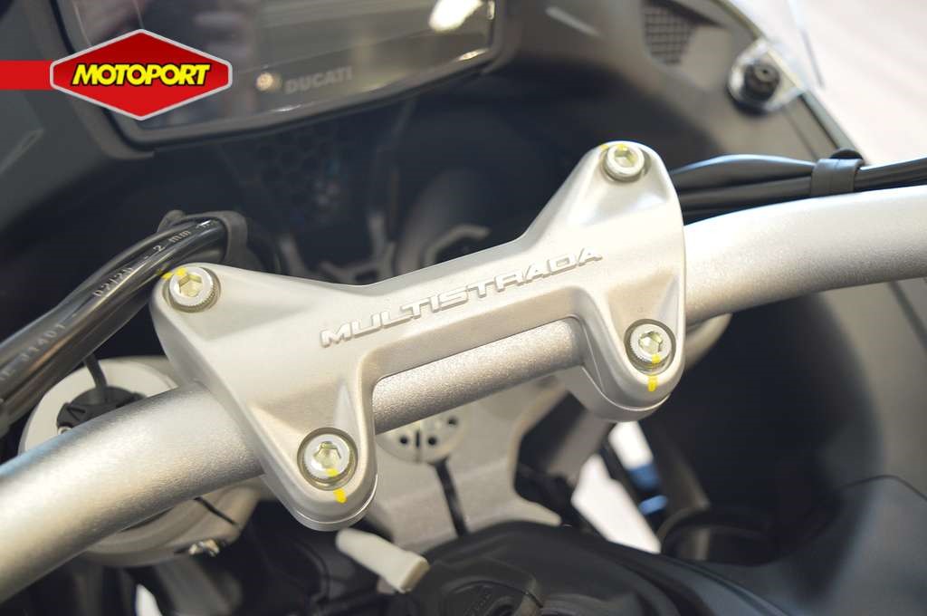DUCATI - MULTISTRADA V2 S