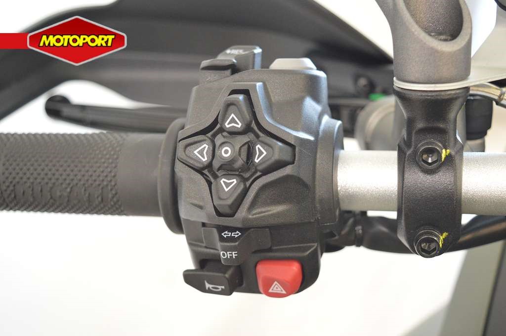 DUCATI - MULTISTRADA V2 S