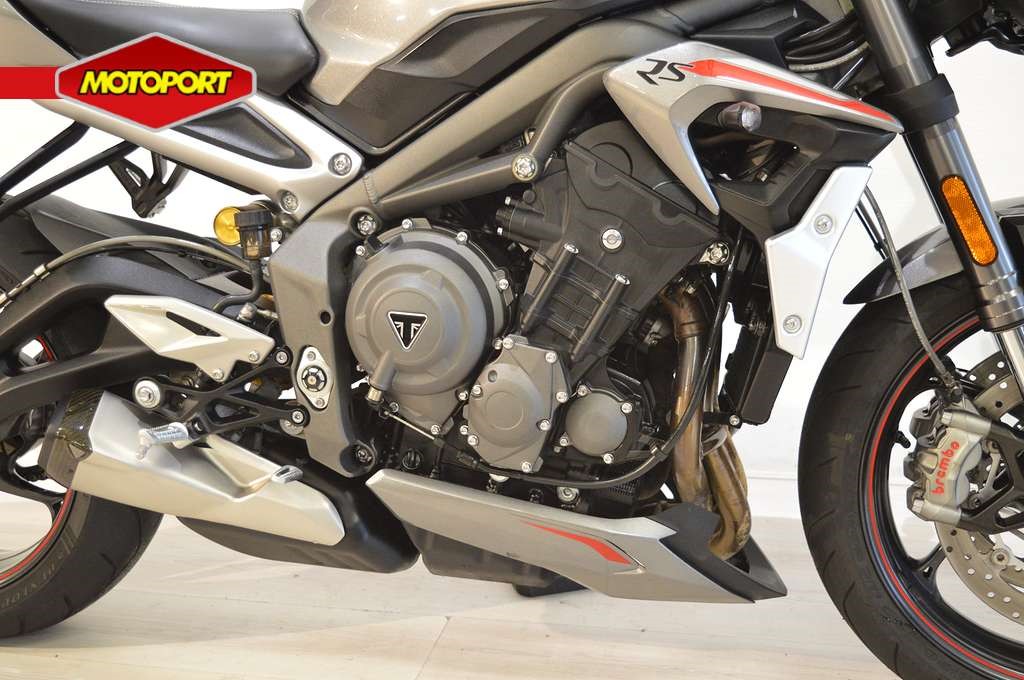 TRIUMPH - STREET TRIPLE 765 RS