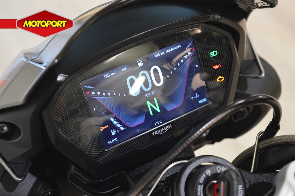 TRIUMPH - STREET TRIPLE 765 RS