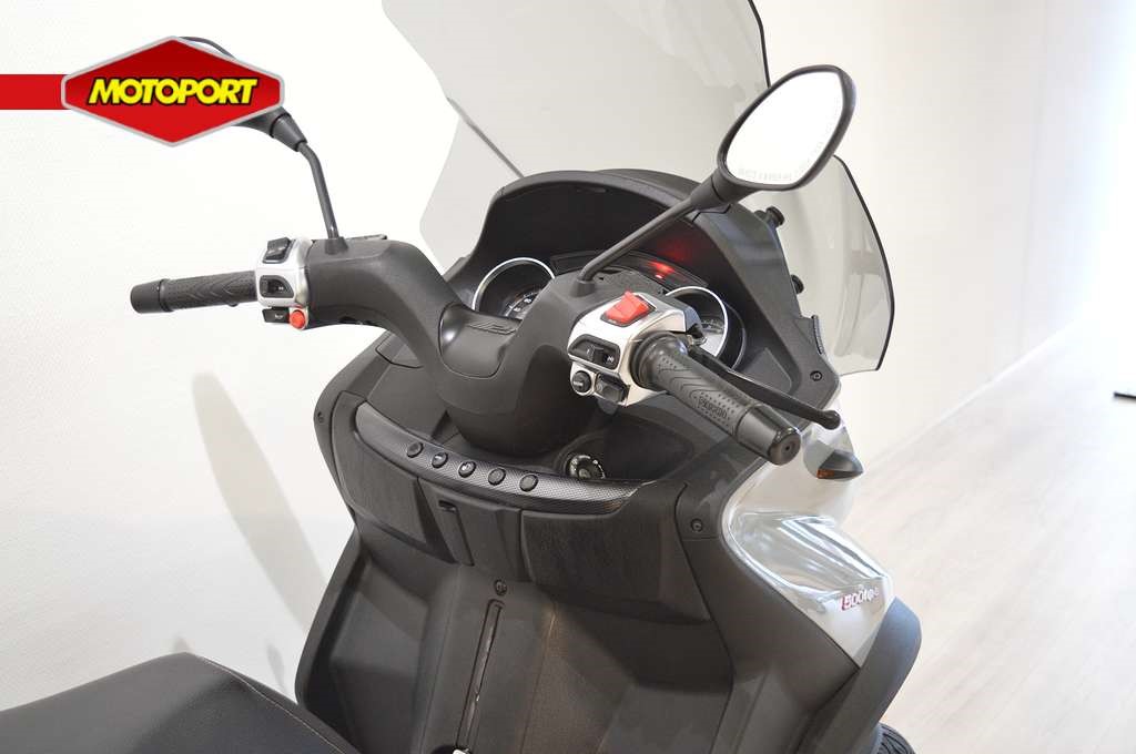 PIAGGIO - MP3 500 LT SPORT