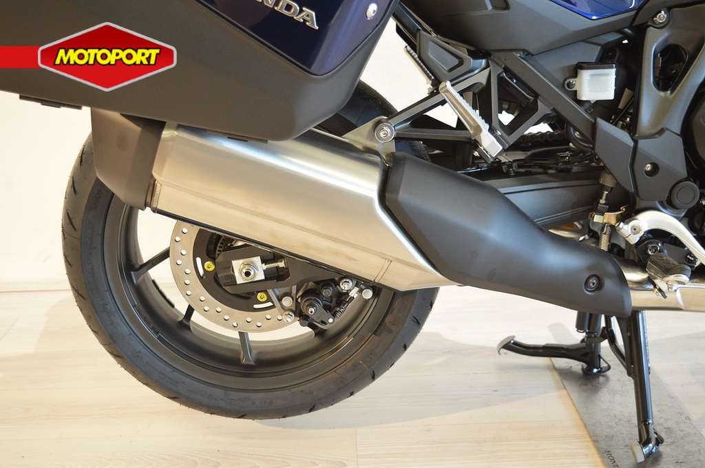 HONDA - NT 1100 DCT