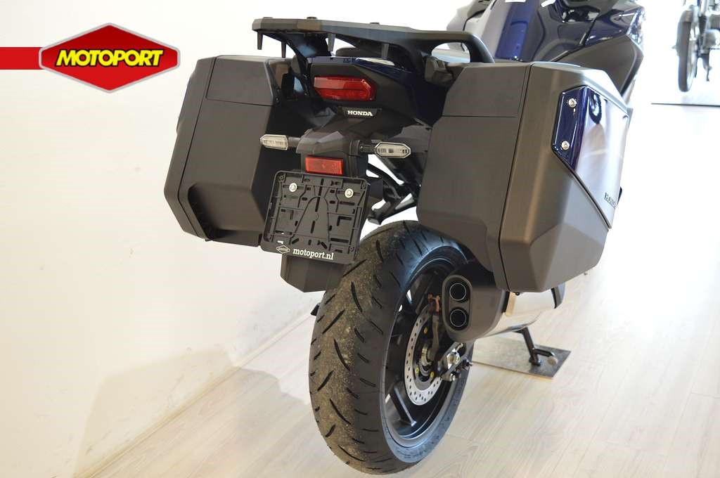 HONDA - NT 1100 DCT
