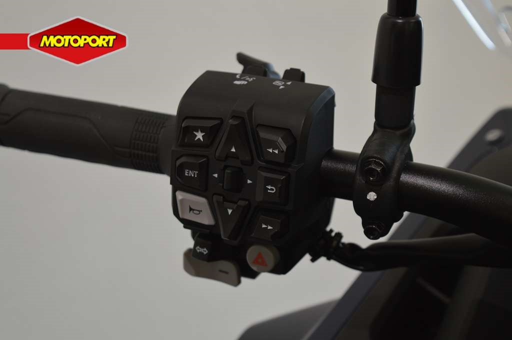 HONDA - NT 1100 DCT