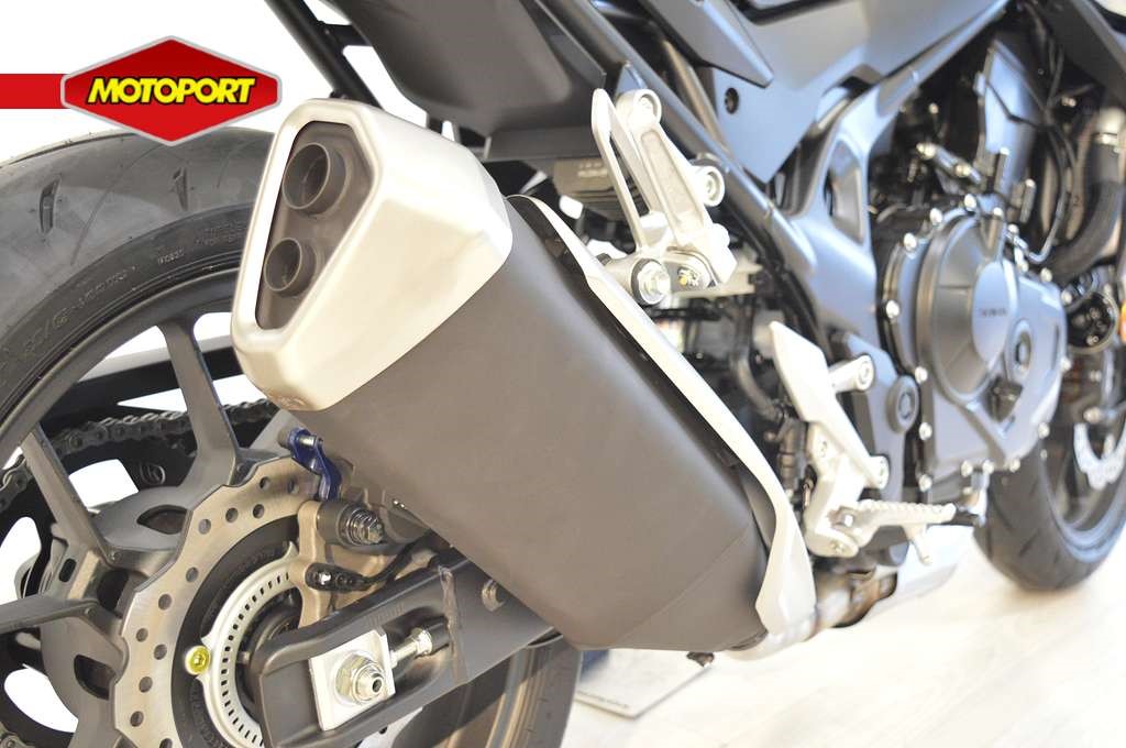 HONDA - CB 750 HORNET