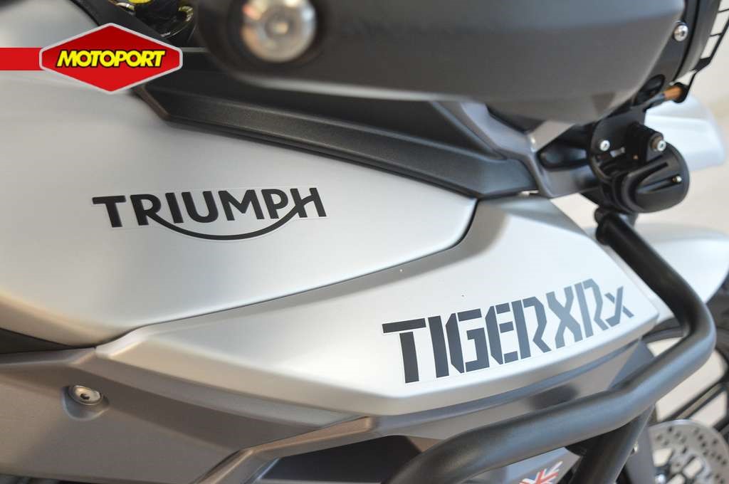 TRIUMPH - TIGER 800 XRX